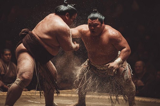 Tokyo Shinjuku Sumo Show & Experience with Photo - Watching the wrestlers at close range