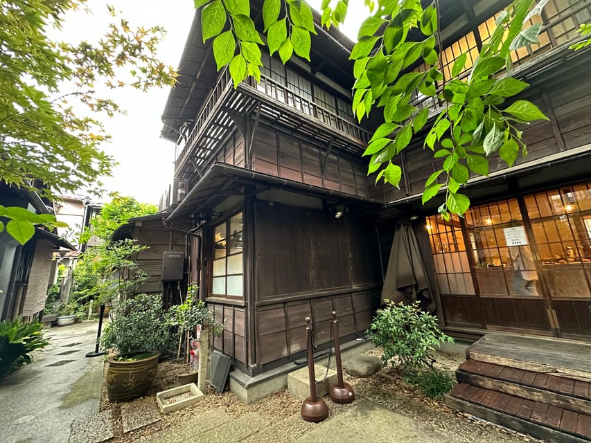Tokyo:Stroll in Old traditional culture towns~Yanaka & Nezu - Sunset Staircase and the final stretch