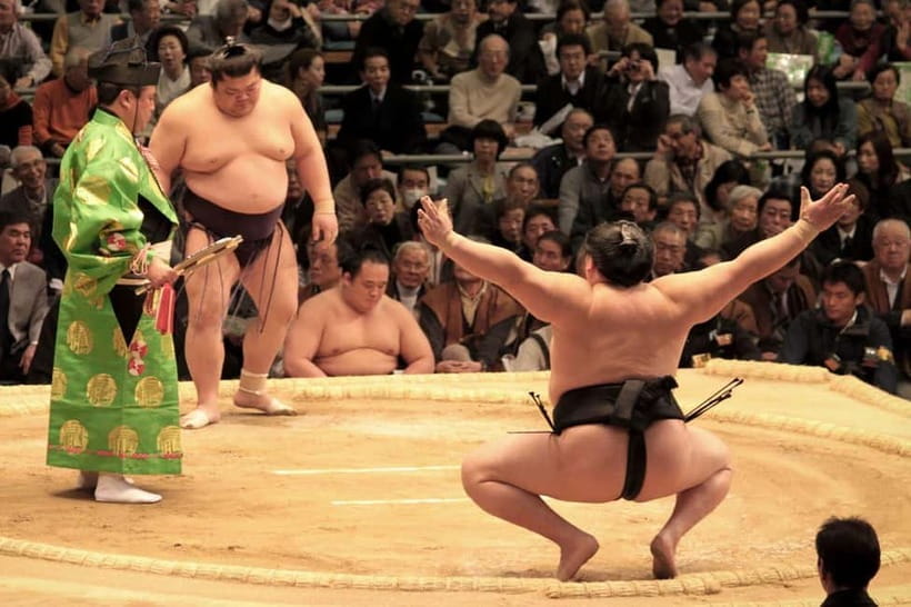 Tokyo: Sumo Tournament with Guide & Assigned Reserved Seat - Inside the arena for four hours