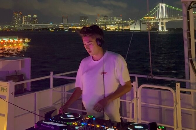 Tokyo Sunset Boat Party with Music Drinks and Vibes - Weather can change the evening