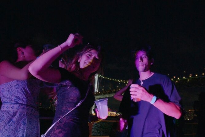 Tokyo Sunset Boat Party with Music Drinks and Vibes - Who will enjoy this Tokyo boat party?