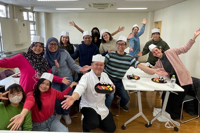 Tokyo Sushi Making Class in Tsukiji with Professional Chef - Rolling One Maki Sushi