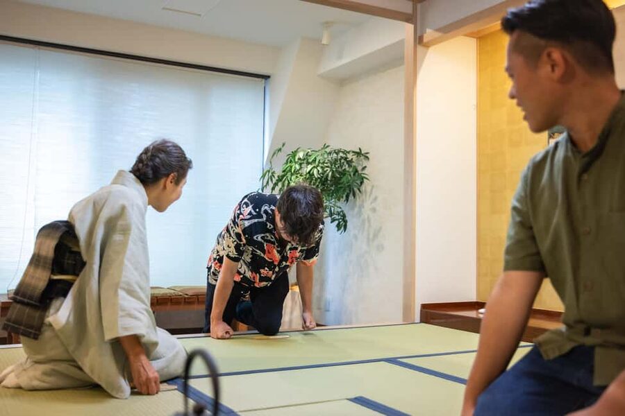 Tokyo: Tea Ceremony Experience in Asakusa - How the one-hour duration affects the experience