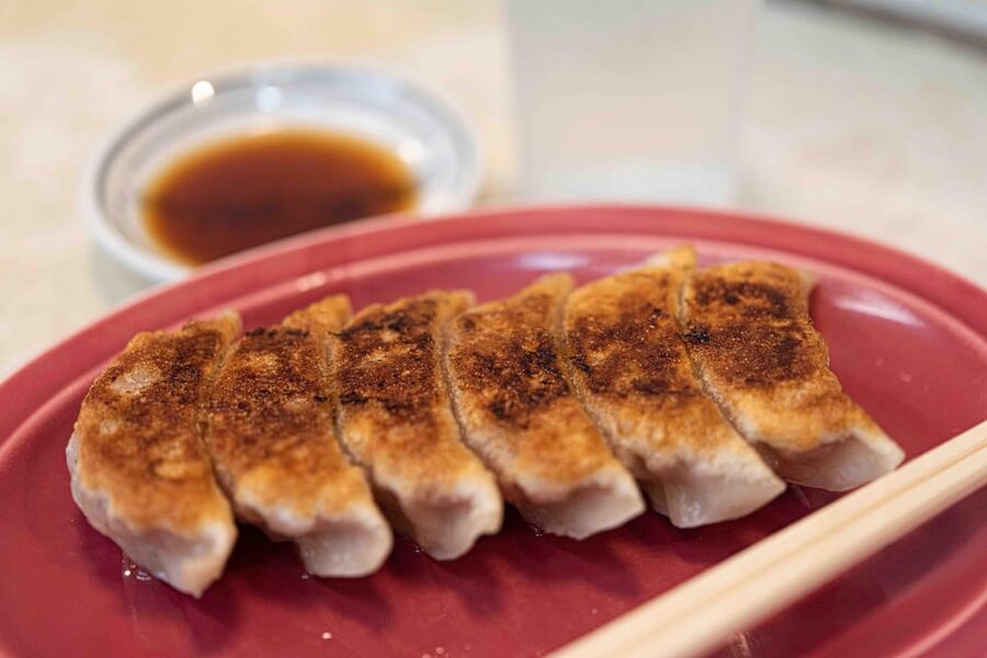 Tokyo: The Best of Izakaya in Shinjuku Food & Cultural Tour - The guides shape the evening