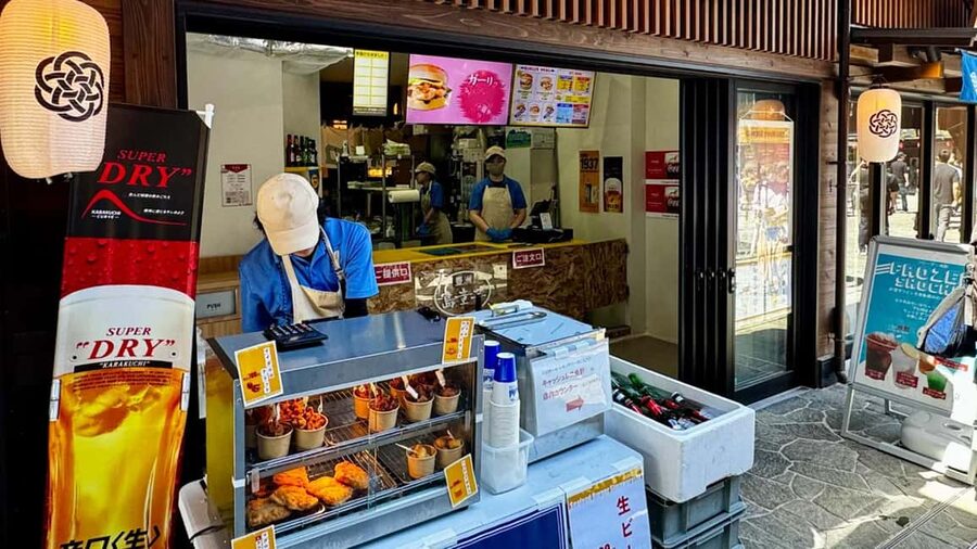 Tokyo: Toyosu Tuna Auction &Tsukiji Market Gourmet Adventure - Which guide can make the morning better