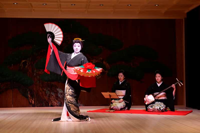 Tokyo: Traditional Japanese Performing Arts Show and Dinner - Finding SUIGIAN beneath Fukutoku Shrine