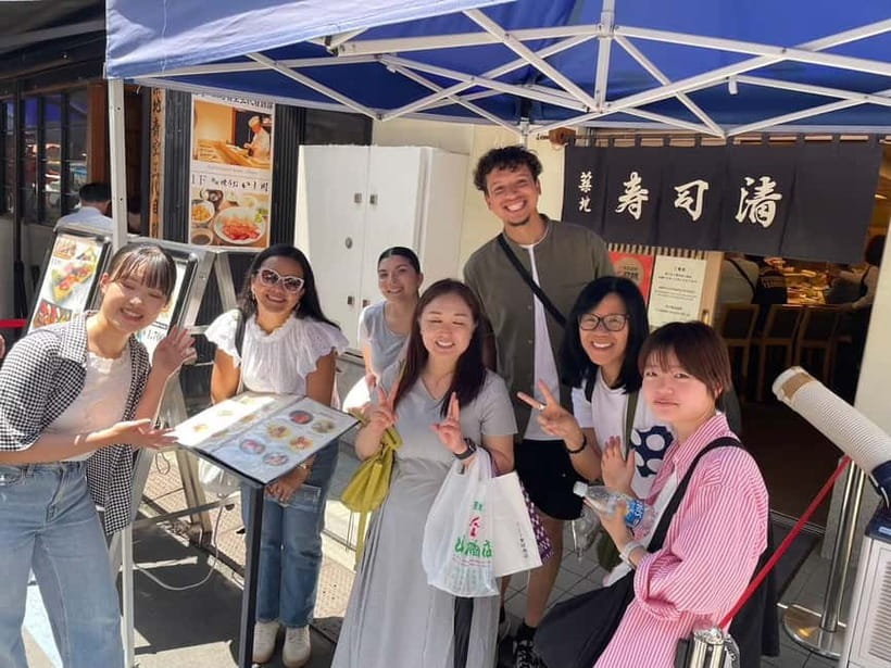 Tokyo: Tsukiji walk & sushi private tour with Uni Students - Should you book this Tsukiji tour?