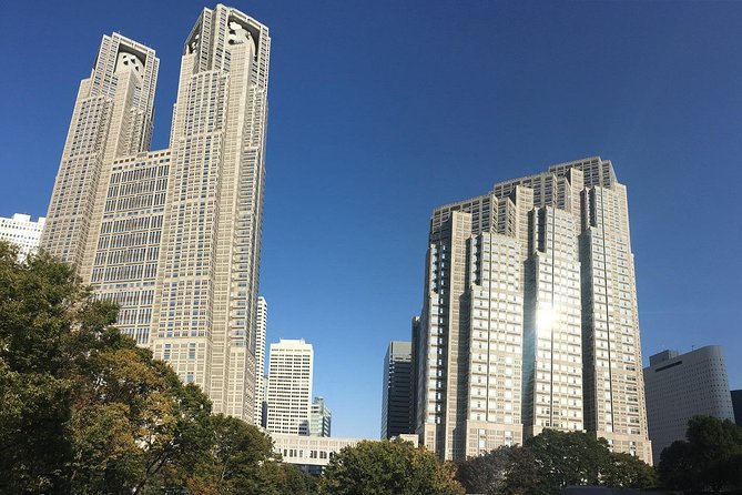 Tokyo VIP Guided Private Car Tour with Optional Airport Transfer - Imperial Palace, gardens, and seasonal Tokyo