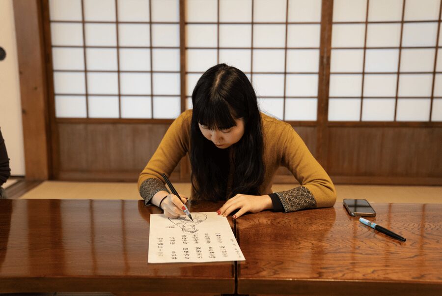 Tokyo: Zen Meditation at a Private Temple with a Monk - Small details that improve the visit