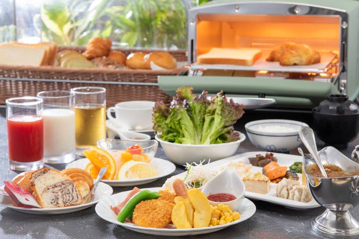 Tour - Japan Bonsai by Bavaria Fernreisen: 12 Days, Osaka to Narita Review - Hotels, meals and what the price covers