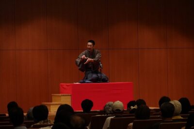 Traditional Japanese Comedy, Juggling & Magic Live Show in Tokyo