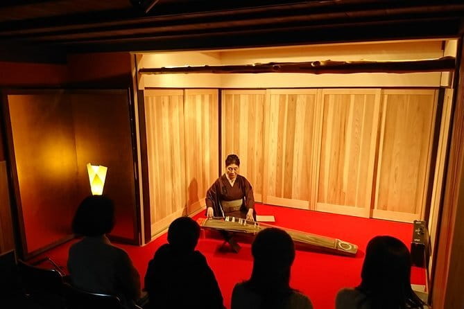 Traditional Japanese Music show & Experience Tour in Kyoto - Who Should Book This Experience?