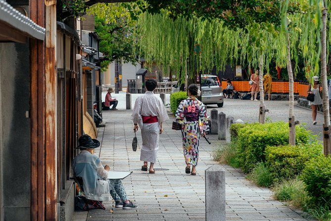 Treasures of Kyoto: Geishas & Traditions Private Tour - Why this short Kyoto walk works