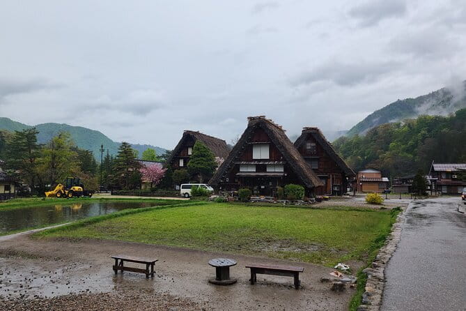 True Kanazawa: Private Walking tour with a Local guide - Nagamachi Samurai District