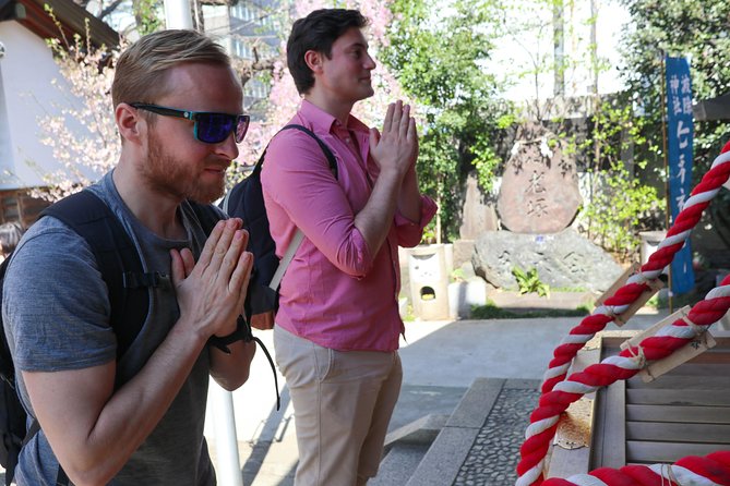 Tsukiji Fish Market Small-Group Food Walking Tour - A Buddhist temple and Shinto shrine add useful context