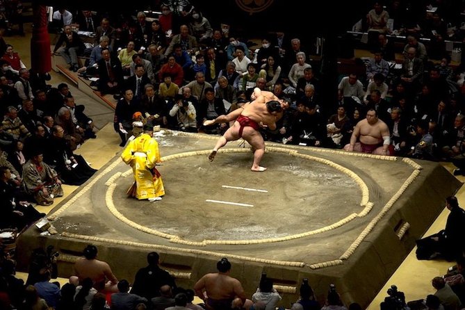 Ultimate Sumo Tournament: Tokyo, Osaka, Nagoya, Fukuoka - What you actually see during the four hours