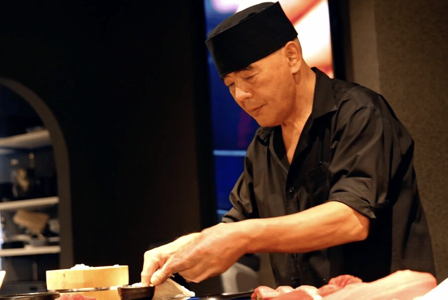Unlimited Sake Tasting with Sushi Omakase tasting in Tokyo - Finding SUSHIROKU in central Roppongi