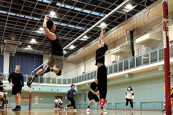Volleyball in Osaka & Kyoto with Locals! - What the Osaka volleyball session is really like