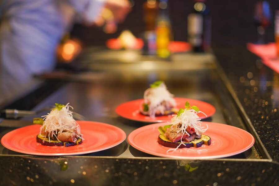 Wagyu Beef & Sake Pairing Foodie Tour in Tokyo - A5 Wagyu teppanyaki in Ginza