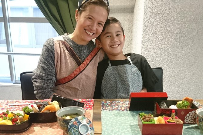 Well-balanced BENTO (lunch box) Cooking Class - Sitting down with chopsticks and miso soup
