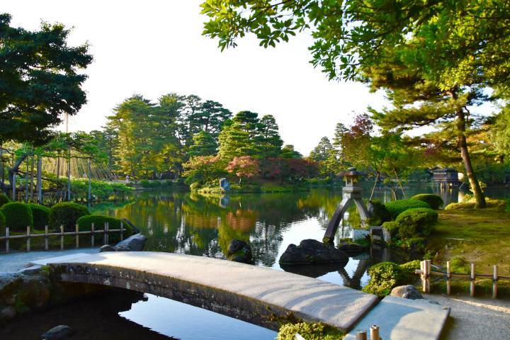 Wonders Of Japan by Travel Talk - 10-Day Tokyo to Osaka Tour Review - Kawaguchiko: Fuji views and a route-detail check