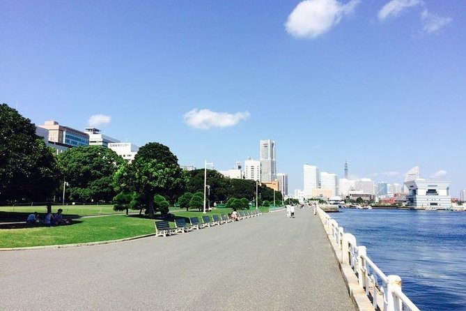 Yokohama 4hr Private Tour with Government-Licensed Guide - Minato Mirai 21: modern Yokohama by the water
